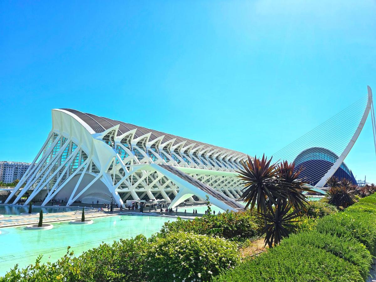 Apartamentos Las Ciencias A Valencia Exteriör bild